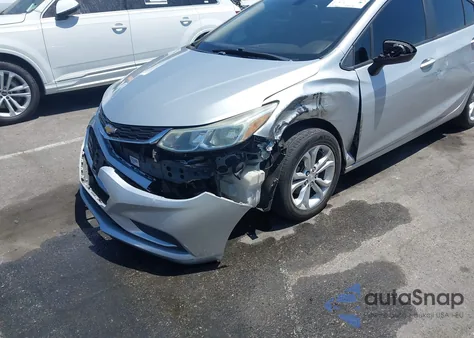 2019 Chevrolet Cruze Ls z USA, uszkodzony, nr VIN 1G1BC5SM4K7151956